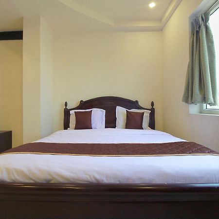 Oyo 11489 Pkn Classic Regency Madurai Bagian luar foto